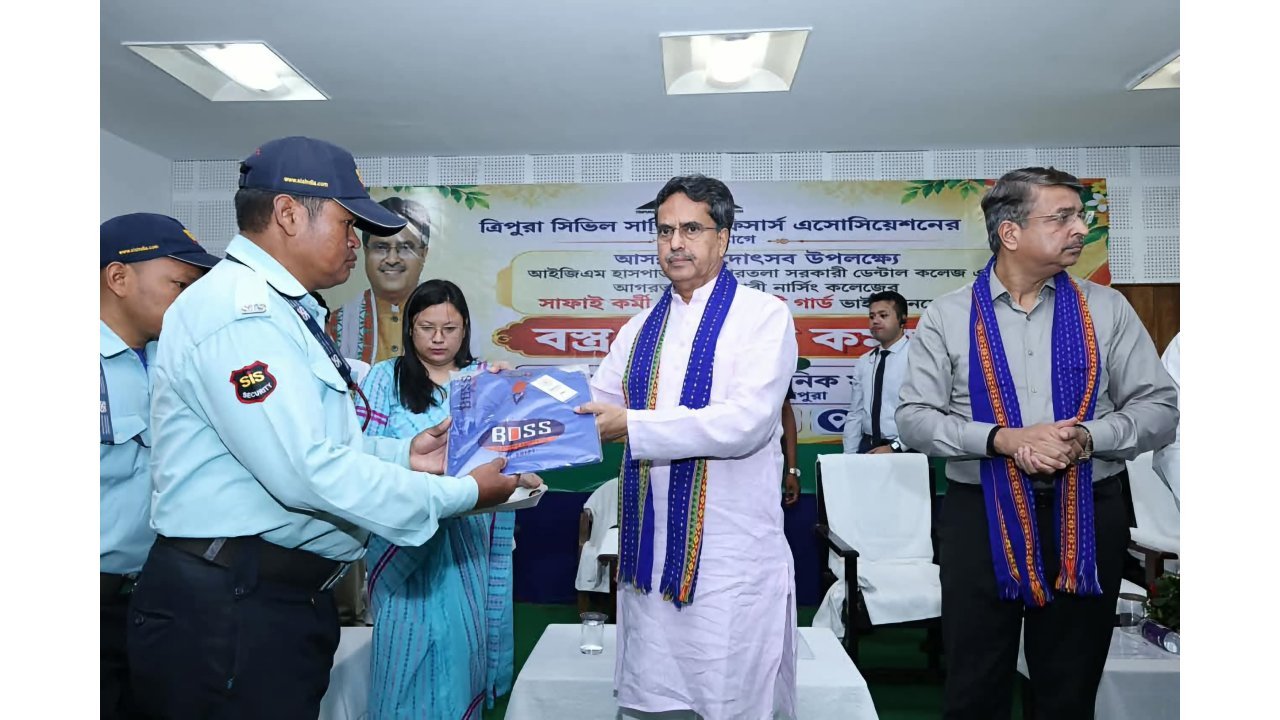 CM Manik Saha Inaugurates Durga Puja Clothes Distribution Programme Organised by TCS Officers’ Association